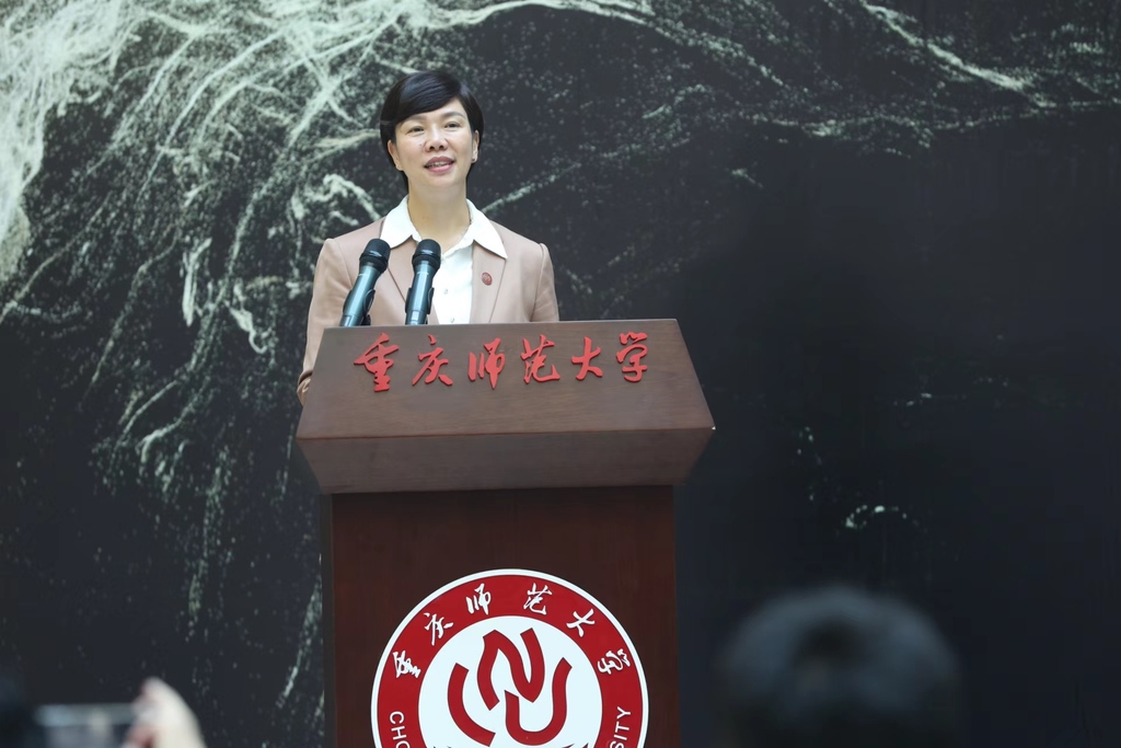 天游ty8线路检测中心官网党委书记张艳讲话并宣布展览开幕。受访者供图 华龙网发